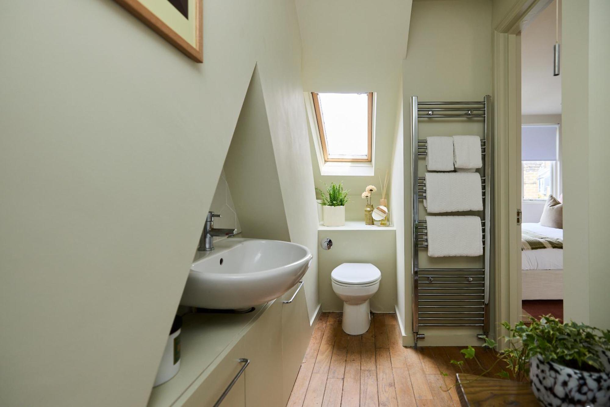 The Kilburn Arms Crib - Chic 2bdr House With Study Appartamento *